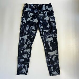 Apana Black and Gray Patterned Leggings